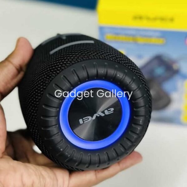 Awei Y526 Mini Portable Bluetooth Speaker - Image 4